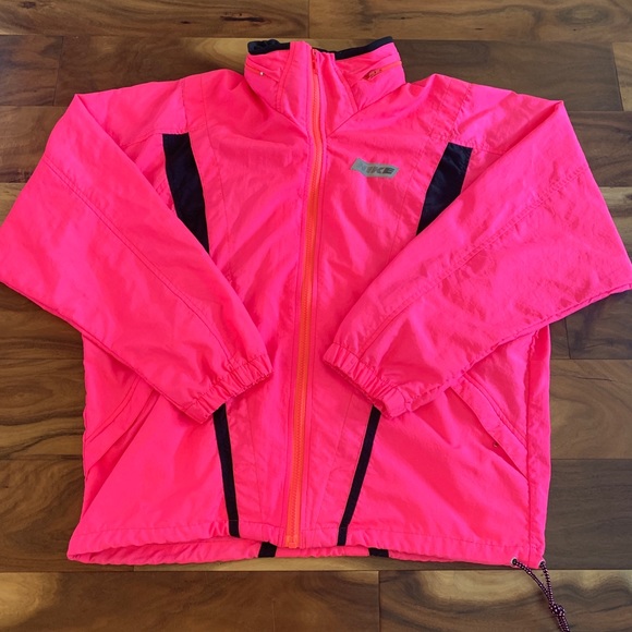 nike hot pink windbreaker